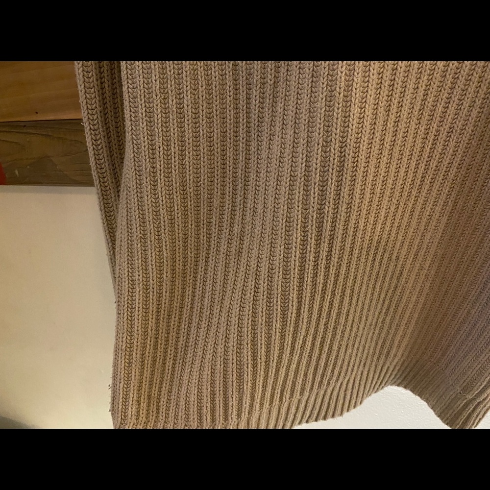 GAP Knit Oversized Tan Sweater - Size L 🖤 - Picture 5 of 9